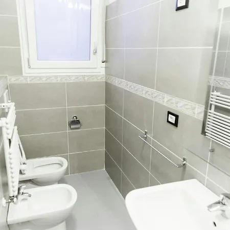 아파트 Geraeumige Ferienwohnung In Centro Storico 볼로냐