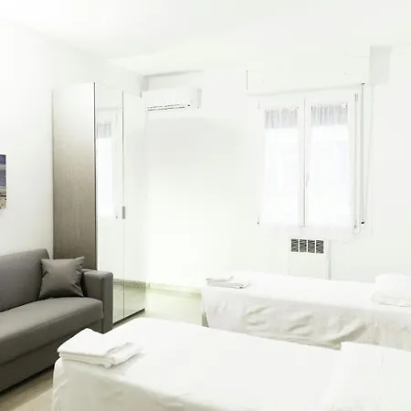 アパート Geraeumige Ferienwohnung In Centro Storico *