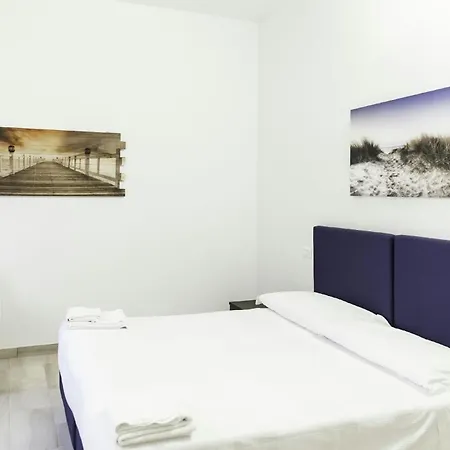 アパート Geraeumige Ferienwohnung In Centro Storico *