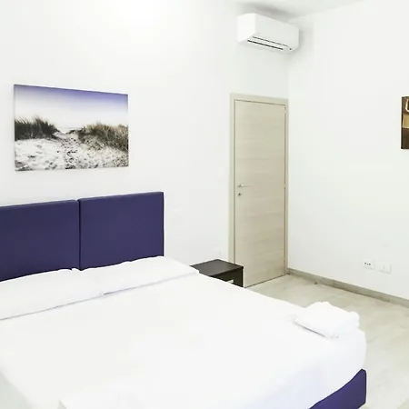 Geraeumige Ferienwohnung In Centro Storico Apartamento *