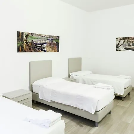 Appartamento Geraeumige Ferienwohnung In Centro Storico Bologna
