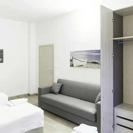 Geraeumige Ferienwohnung In Centro Storico 볼로냐